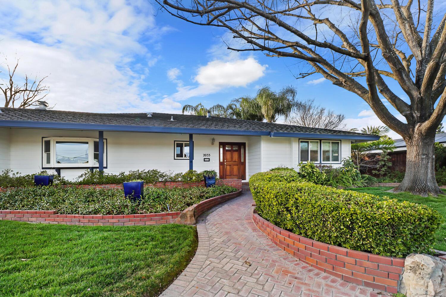 2033 Santa Lucia Way