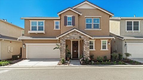 5753 Cornerstone Drive Riverbank CA 95367