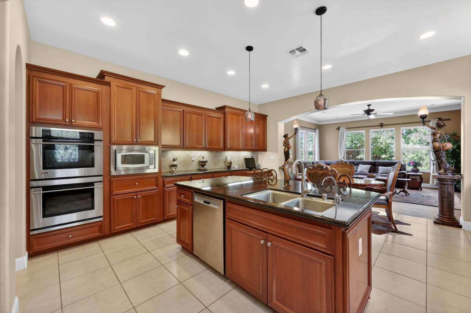 3350 Greenview Drive