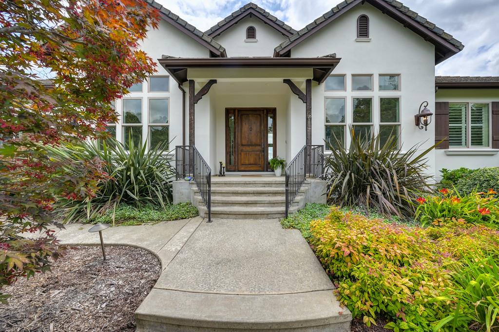 2990 Ironwood Lane