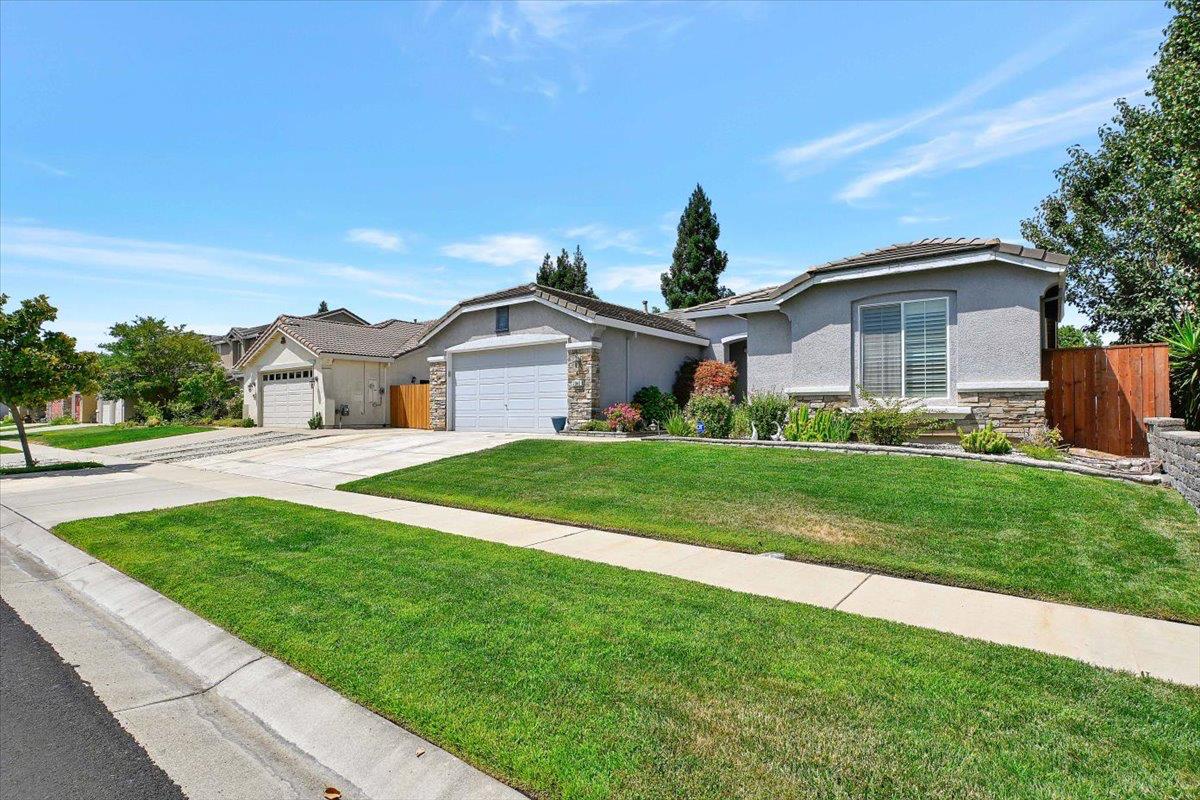 2040 Maverick Drive