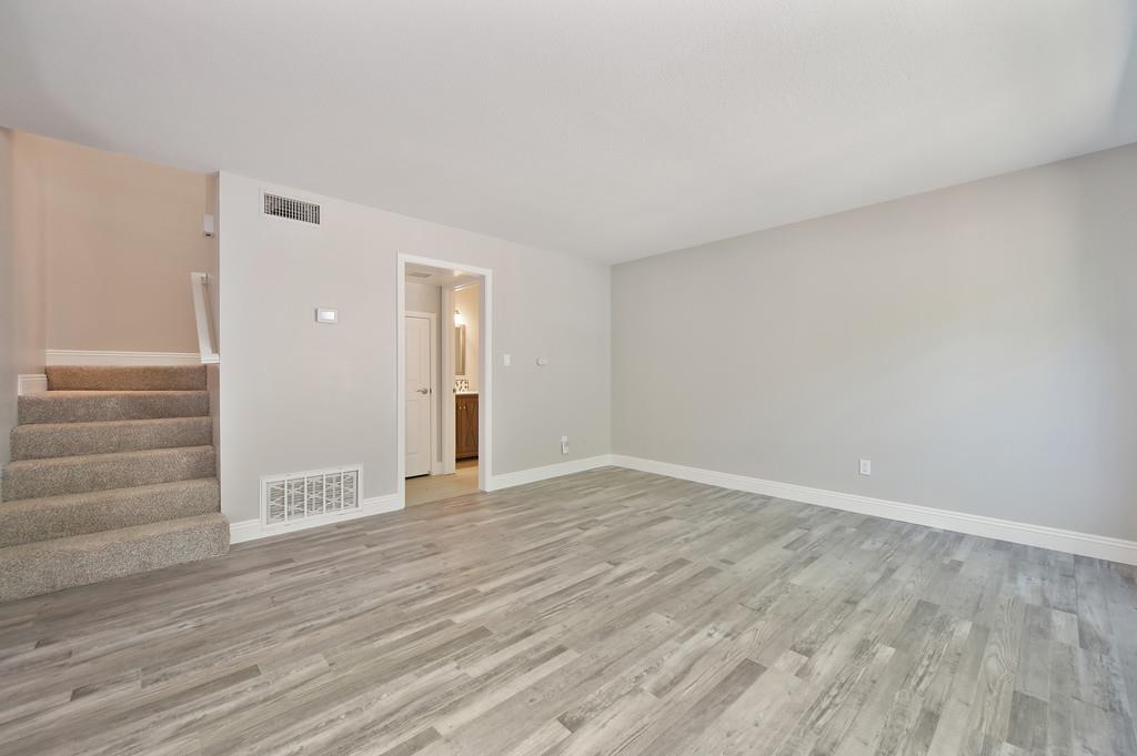 5824 Peppermill Court 3
