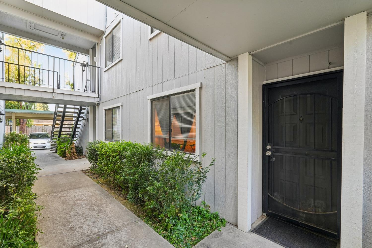 250 Del Verde Circle 5