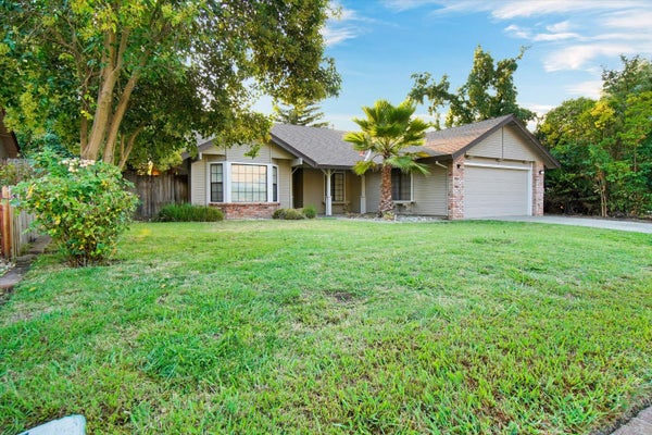 8309 CROSSOAK WAY, ORANGEVALE, CA 95662 - Image 9bb4bdfa3792e7e69bb6b7a1e5669ec1/2487117934