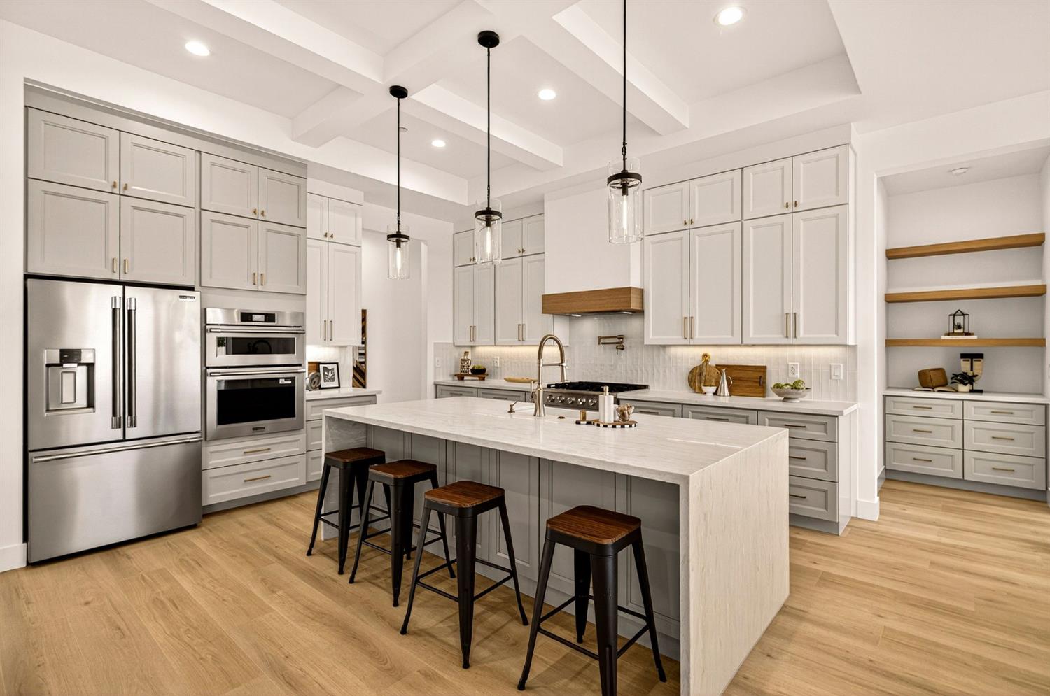 5271 Royal Canyon Lane