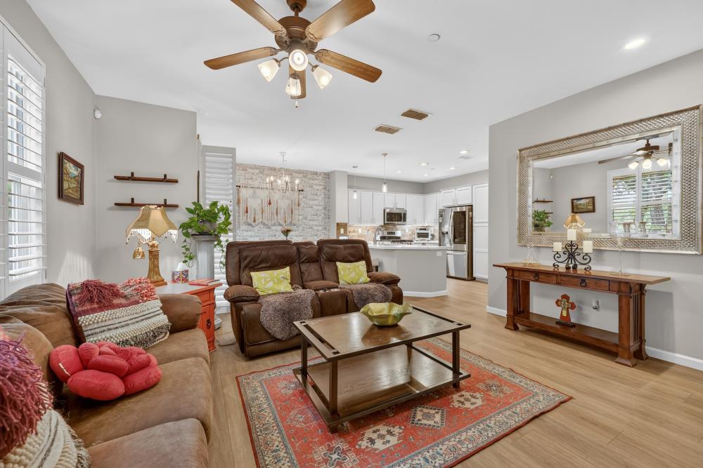 303 Esplanade Circle