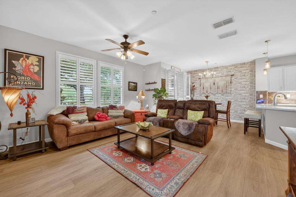 303 Esplanade Circle