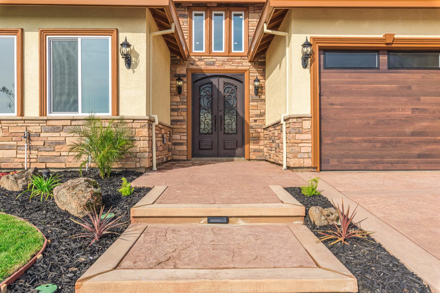 2009 Robin Hood Lane