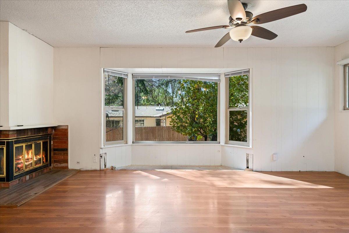 Nevada City, California 95959, United States, 2 Bedrooms Bedrooms, ,2 BathroomsBathrooms,Residential,Pending,107022