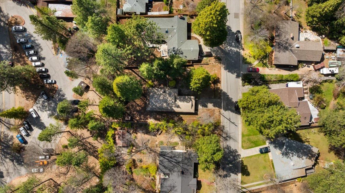 Nevada City, California 95959, United States, 2 Bedrooms Bedrooms, ,2 BathroomsBathrooms,Residential,Pending,107022