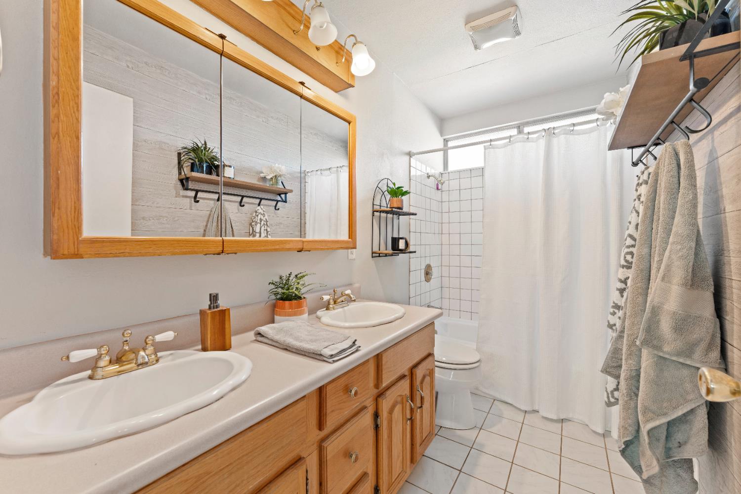 4845 Hazelwood Avenue