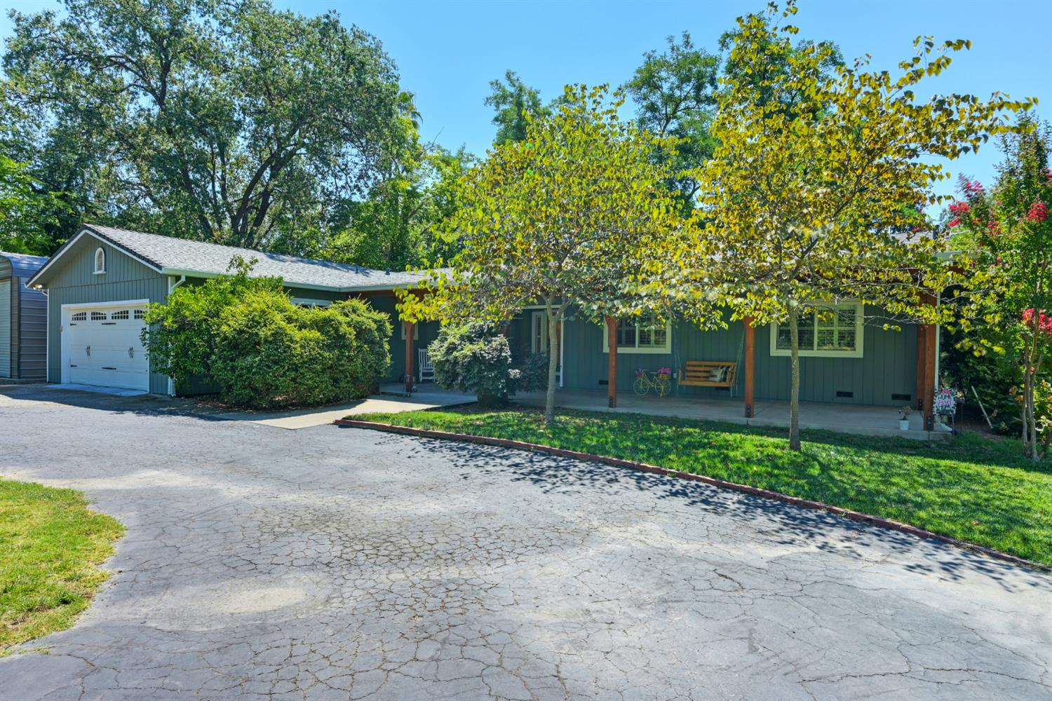 1653 Gold Rush Way