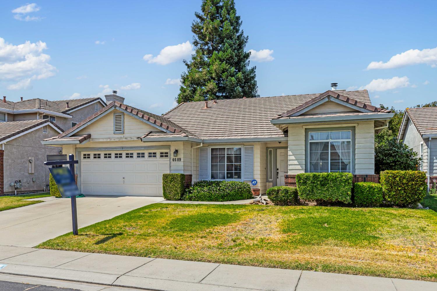 4609 Sweet William Court