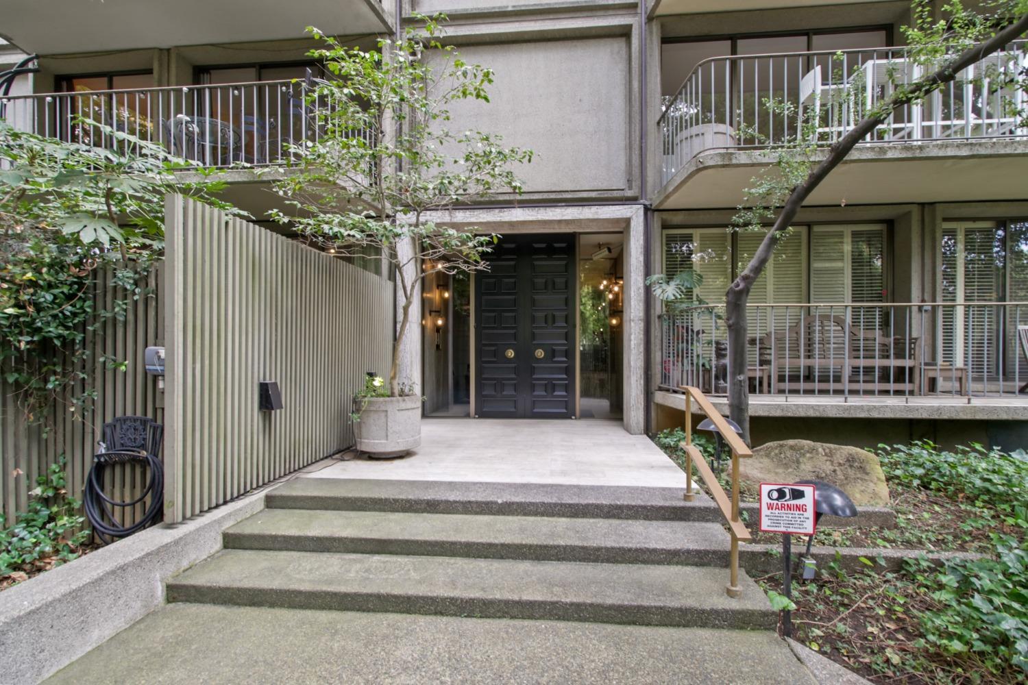 4100 Folsom Boulevard 2B