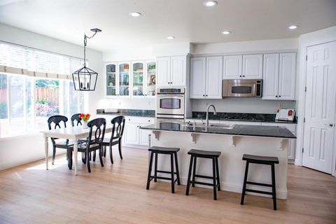 1725 Woodhaven Circle, Roseville, CA 95747 - MLS#: 225043726