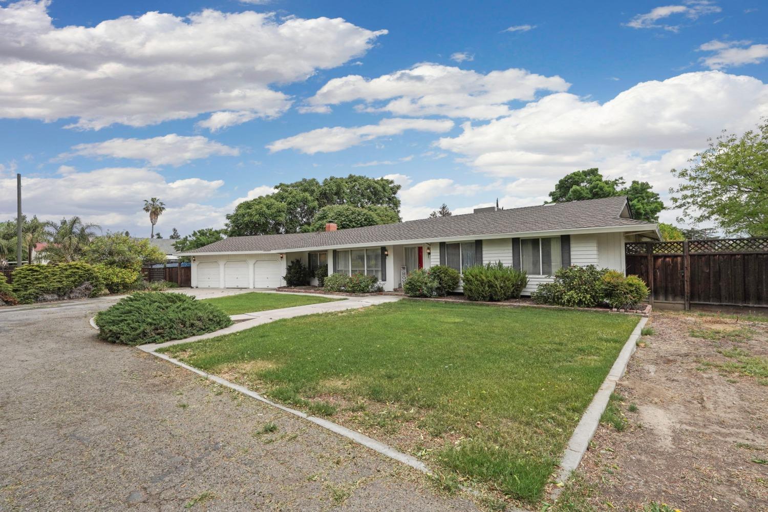 27052 S Macarthur Drive