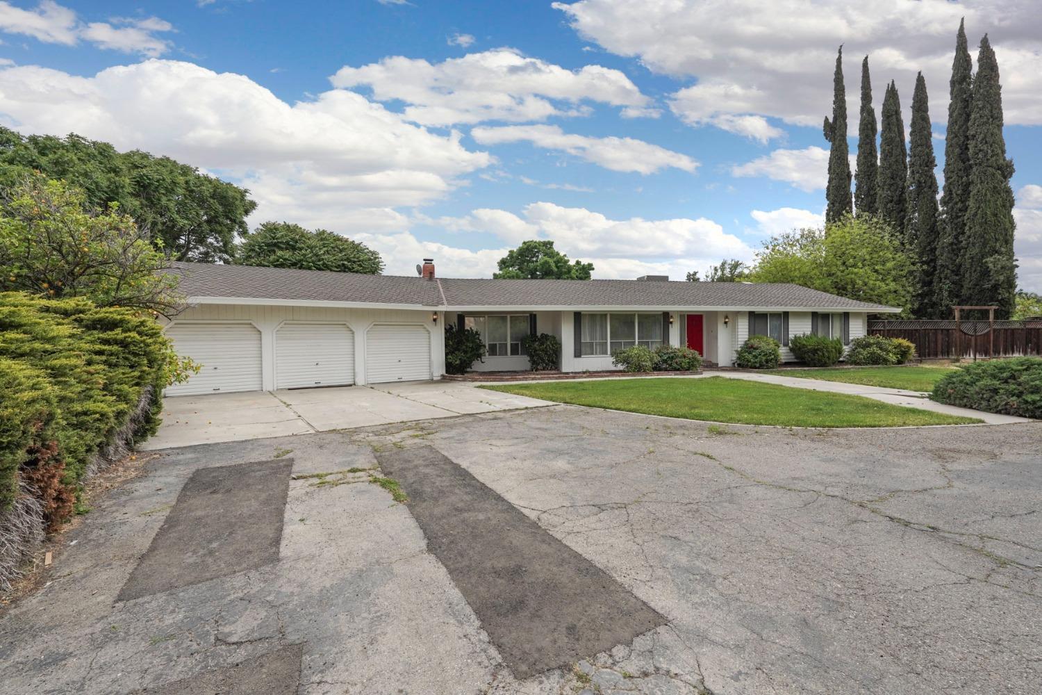 27052 S Macarthur Drive