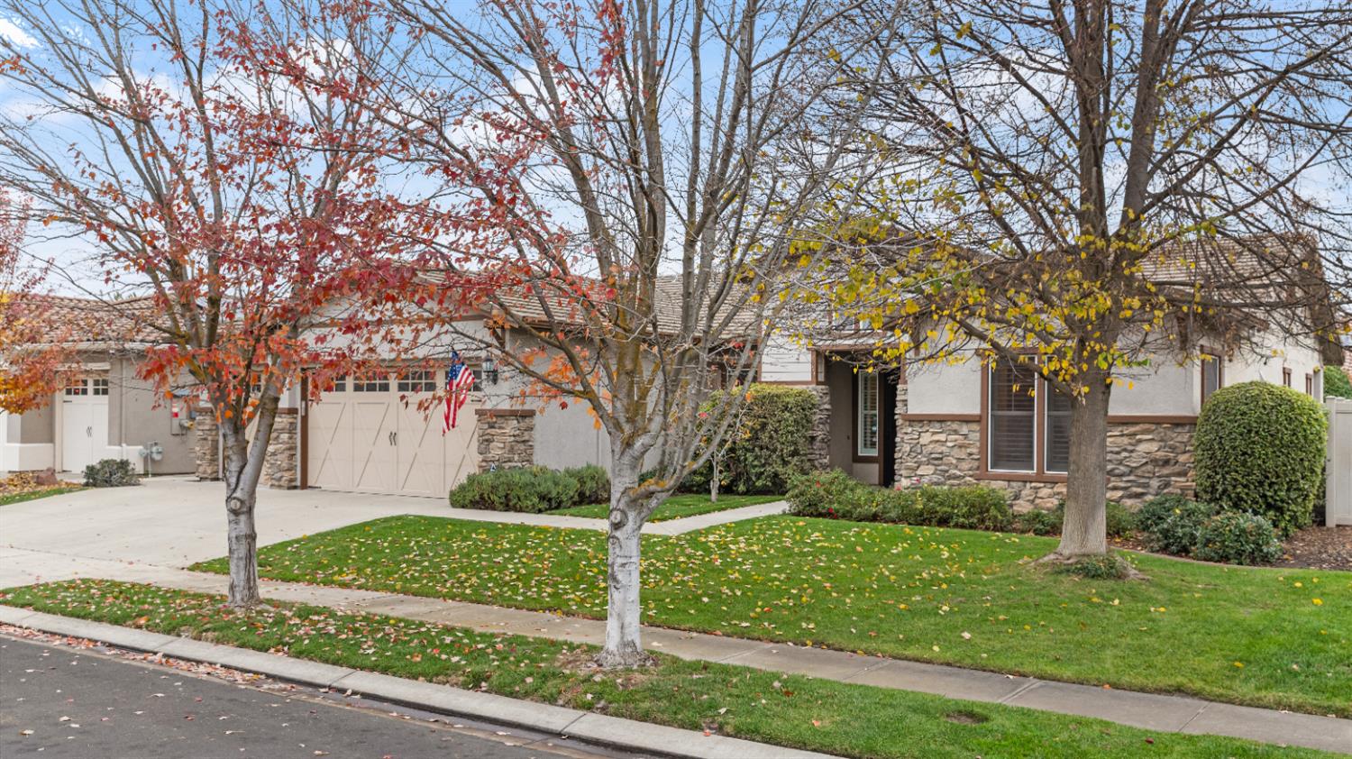 1393 Cobblecreek Street