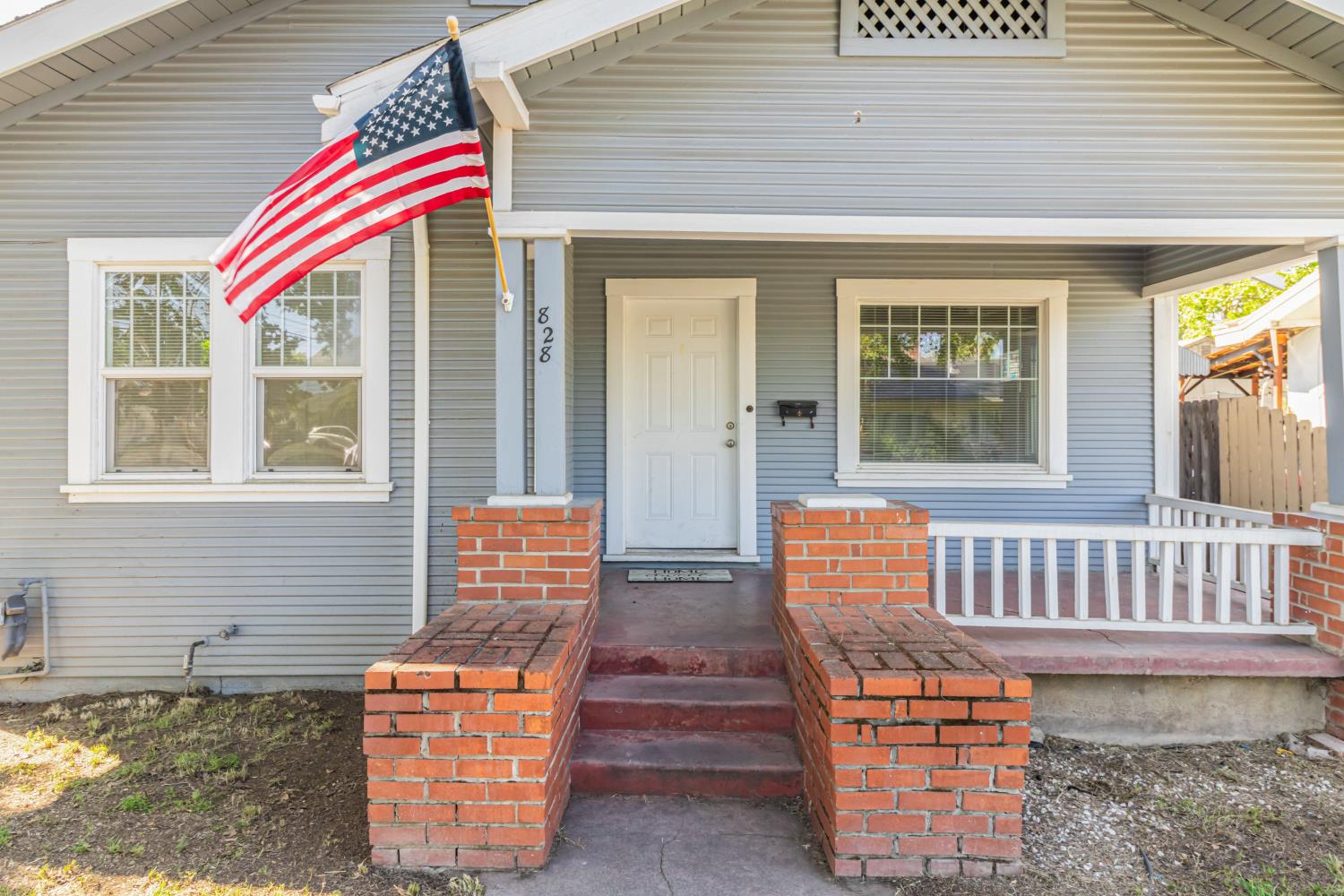 828 8th Street