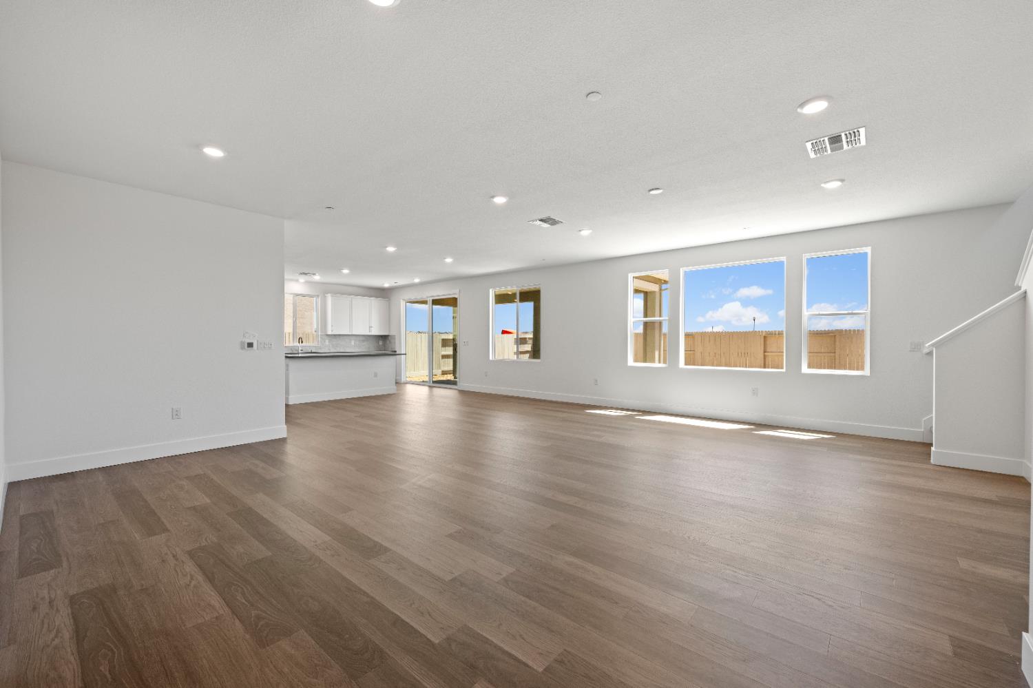 7016 W Carbone Drive