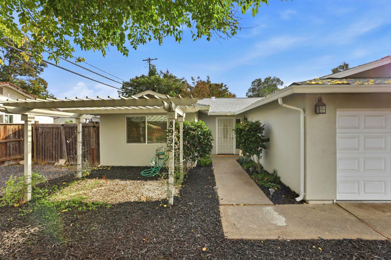 8998 Alderson Avenue