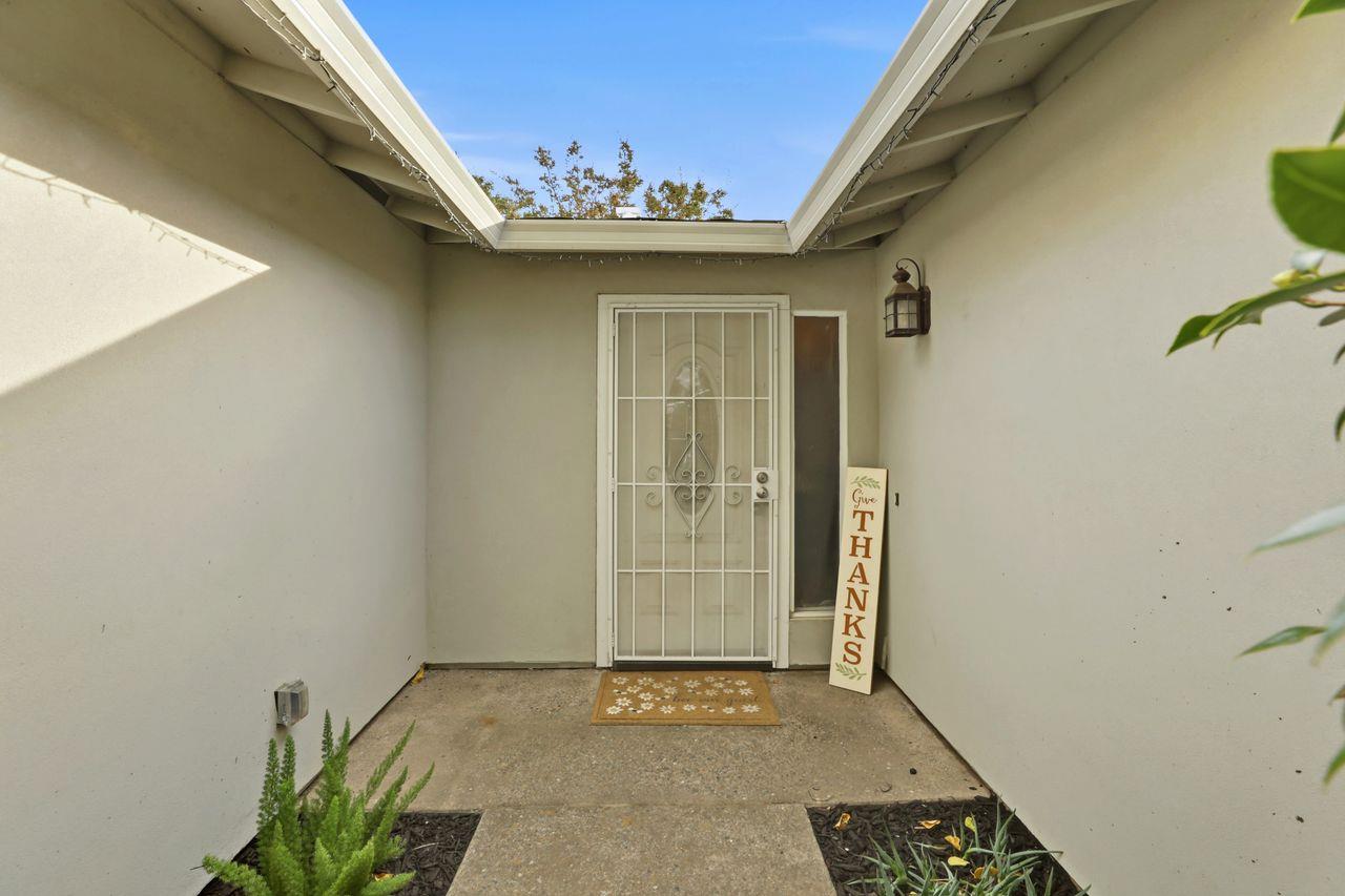 8998 Alderson Avenue