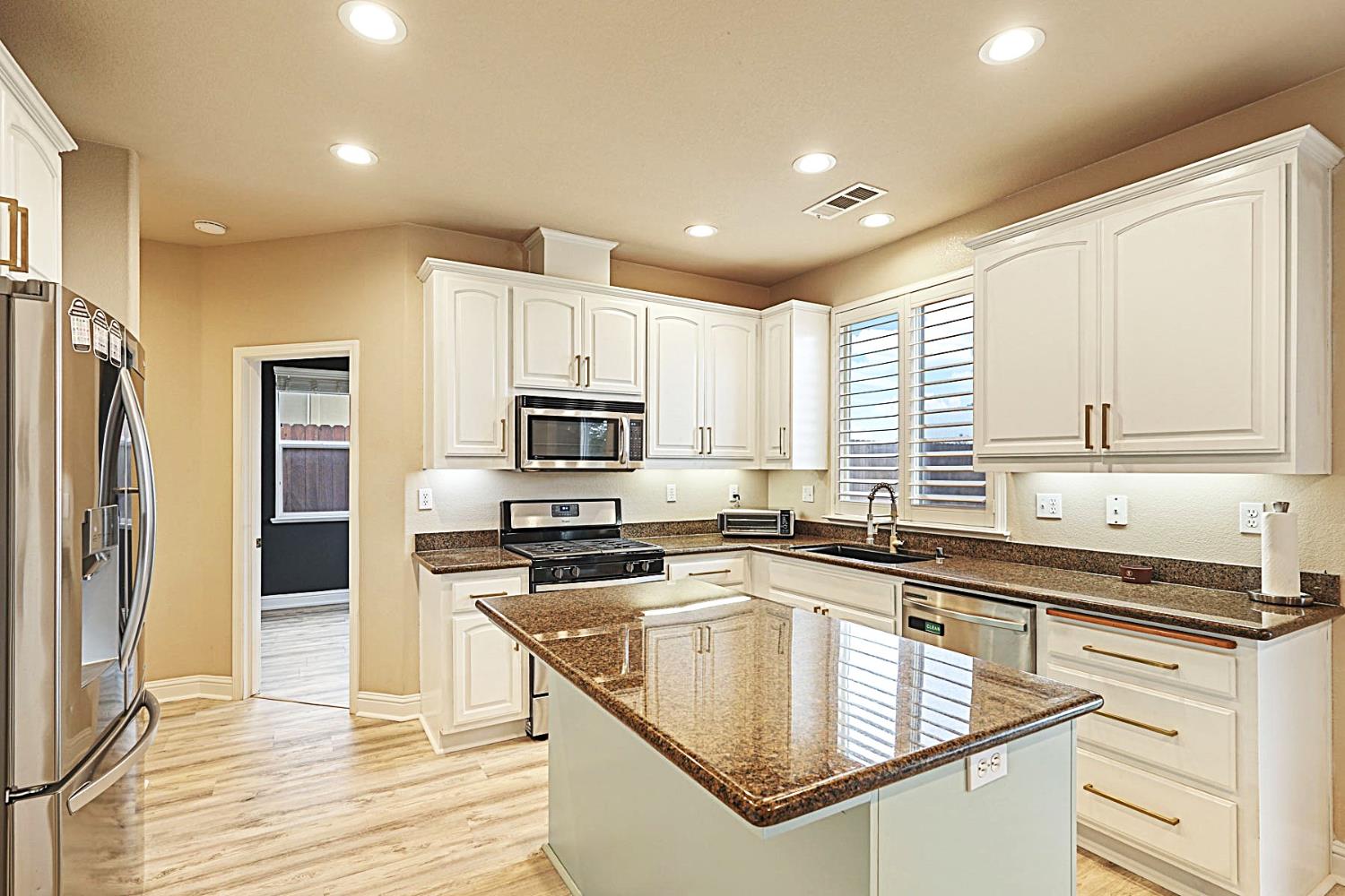 202 Bullion Hill Drive