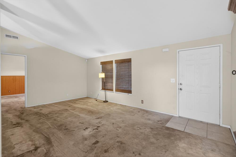 5666 Columbine Way