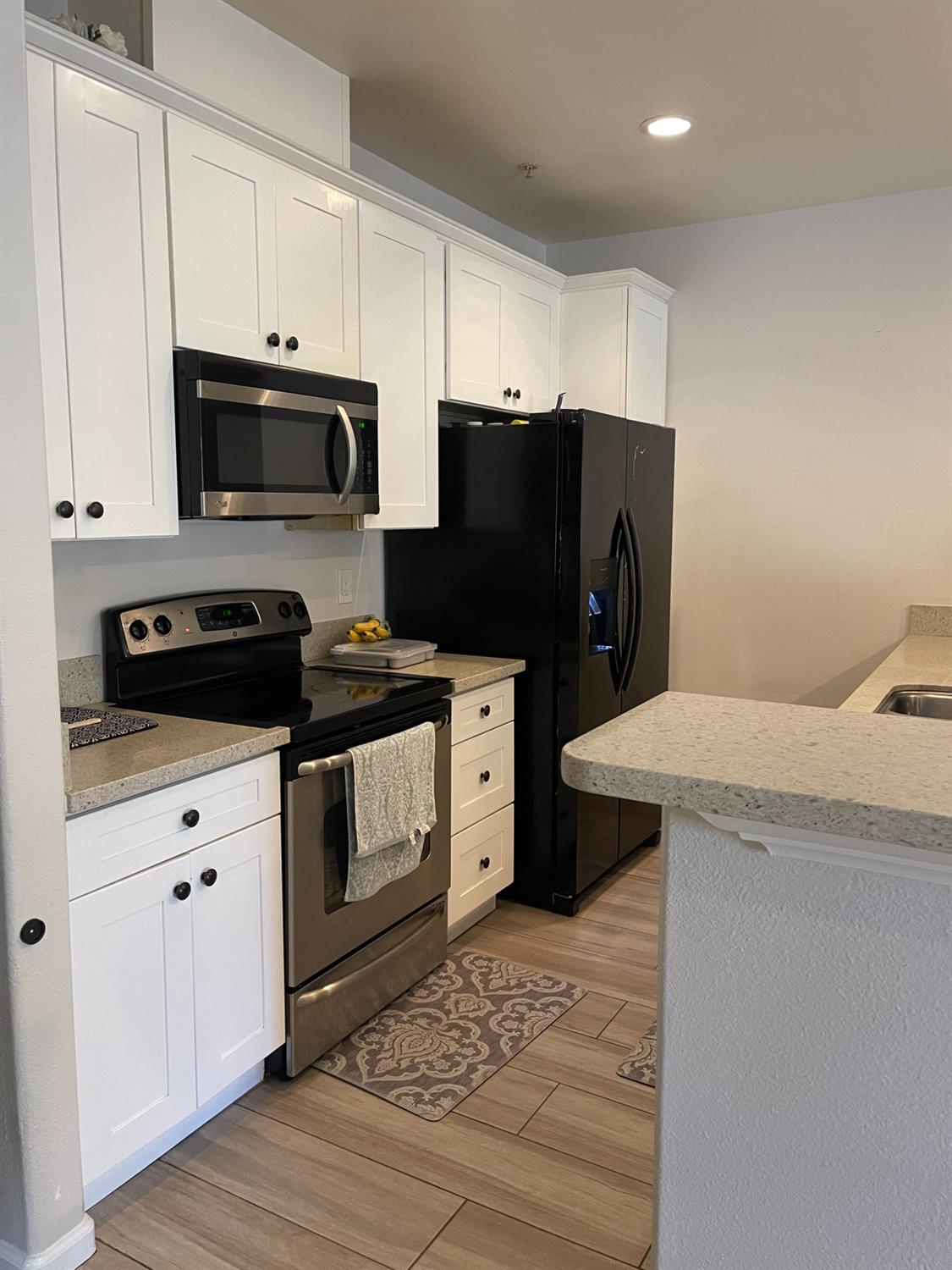 4200 E Commerce Way 2023