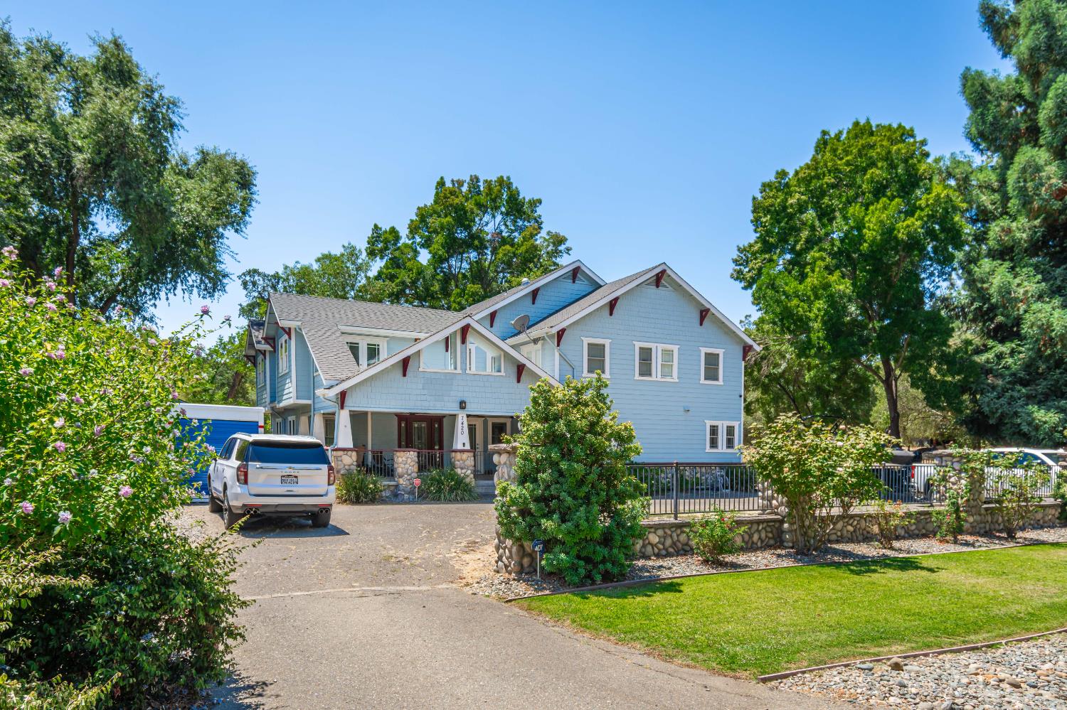 7420 Woodside Drive