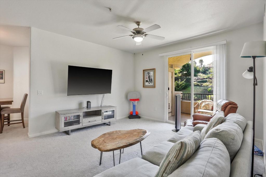 Photo of 700 Moon Circle #732, Folsom, CA 95630 (MLS # 226033841)