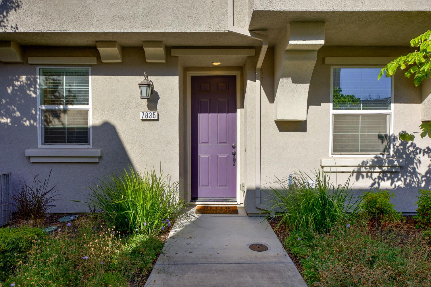 7835 Zaragoza Walk