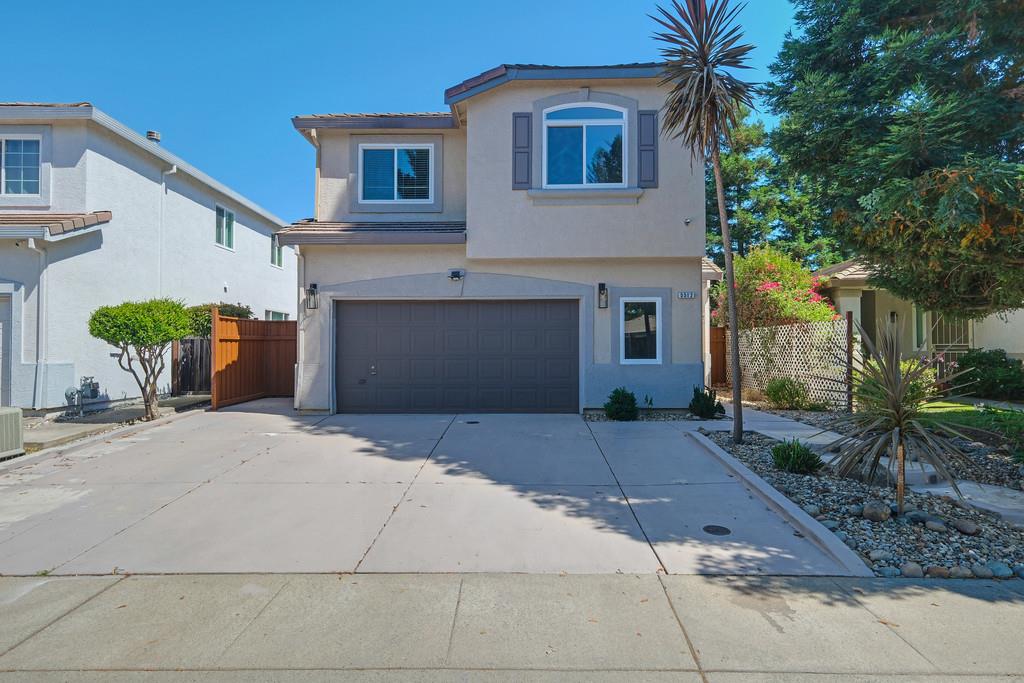 5512 Deepdale Way