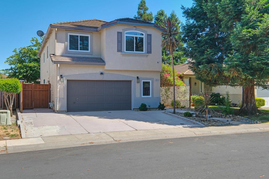 5512 Deepdale Way