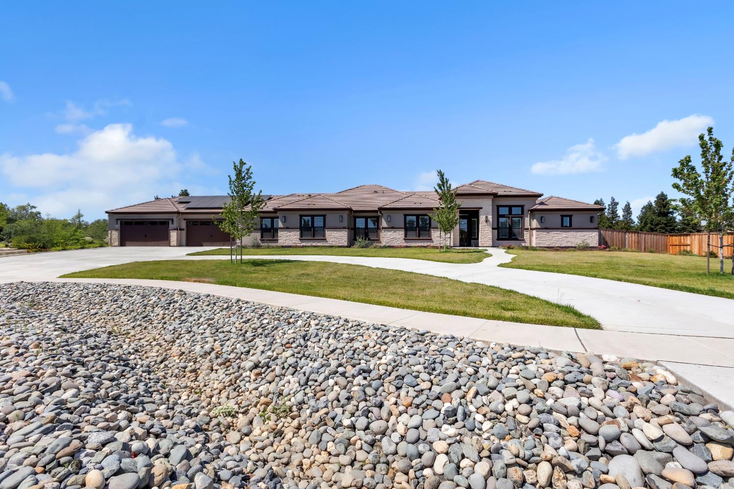 3180 Saffron Lane