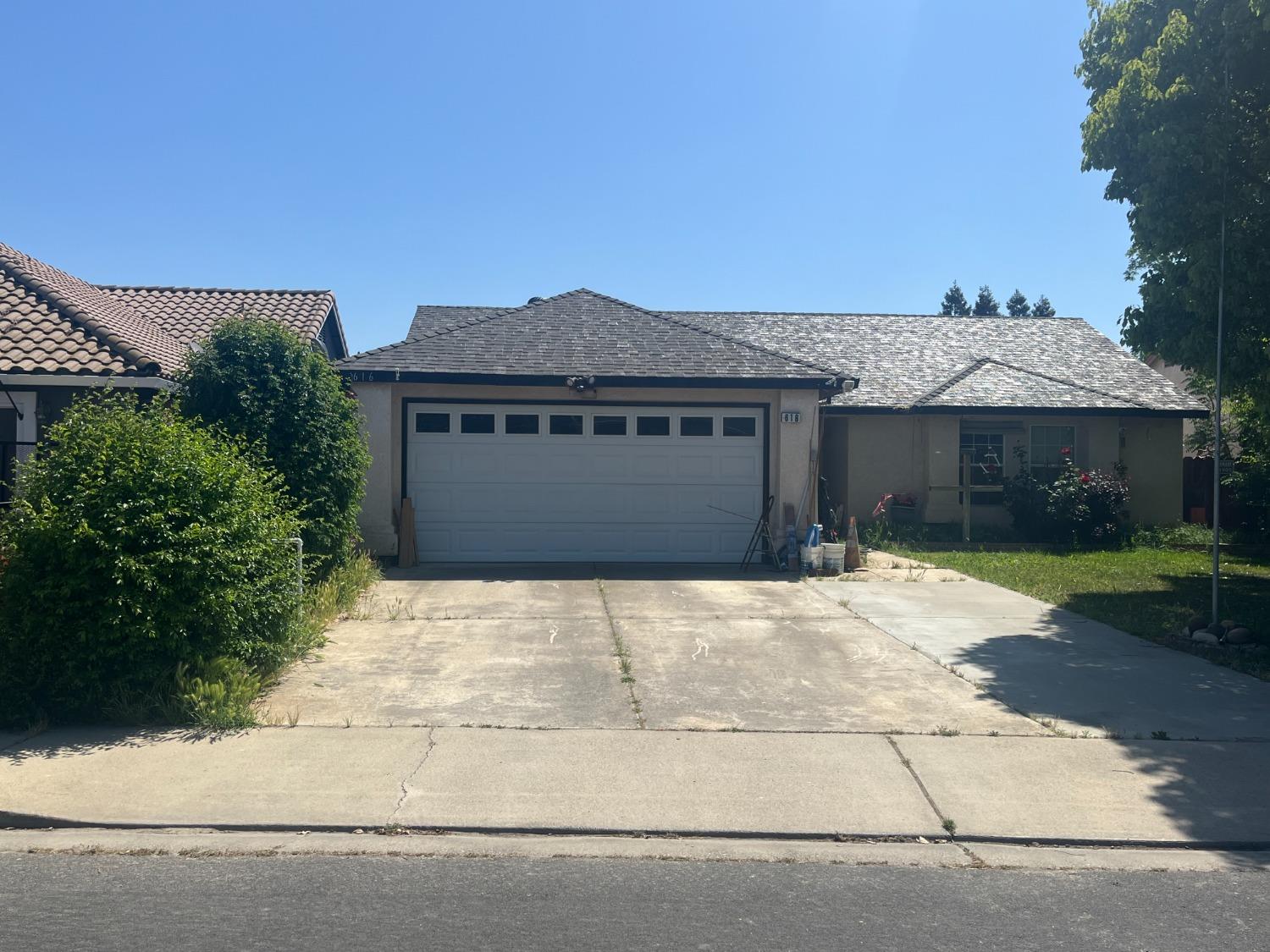 616 Bronze Lane