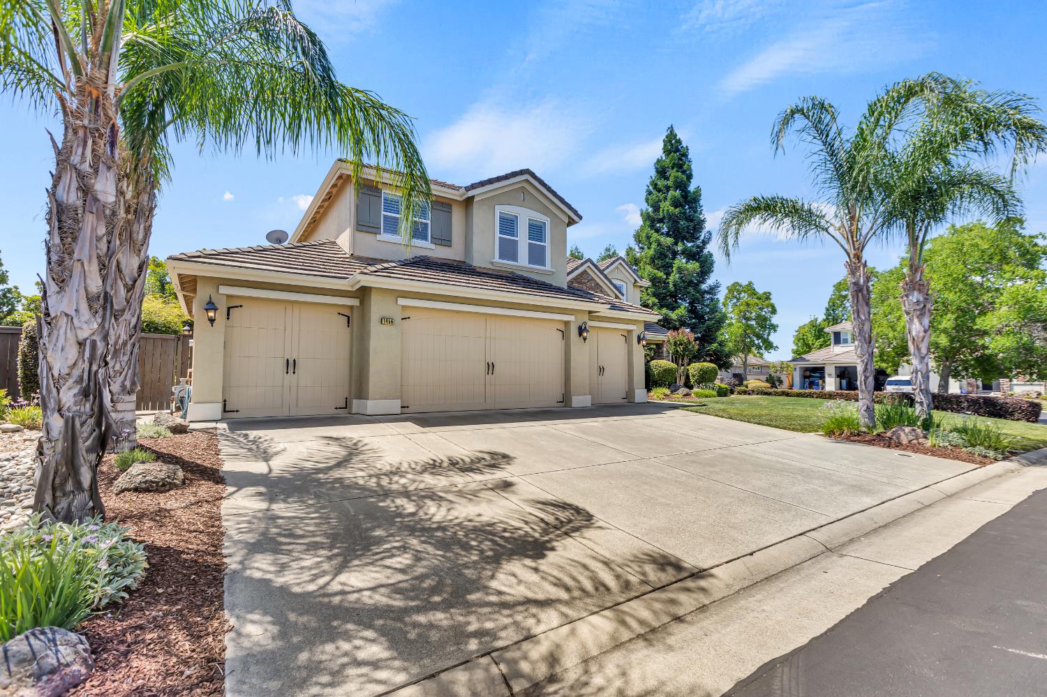 1456 Oak Hill Way