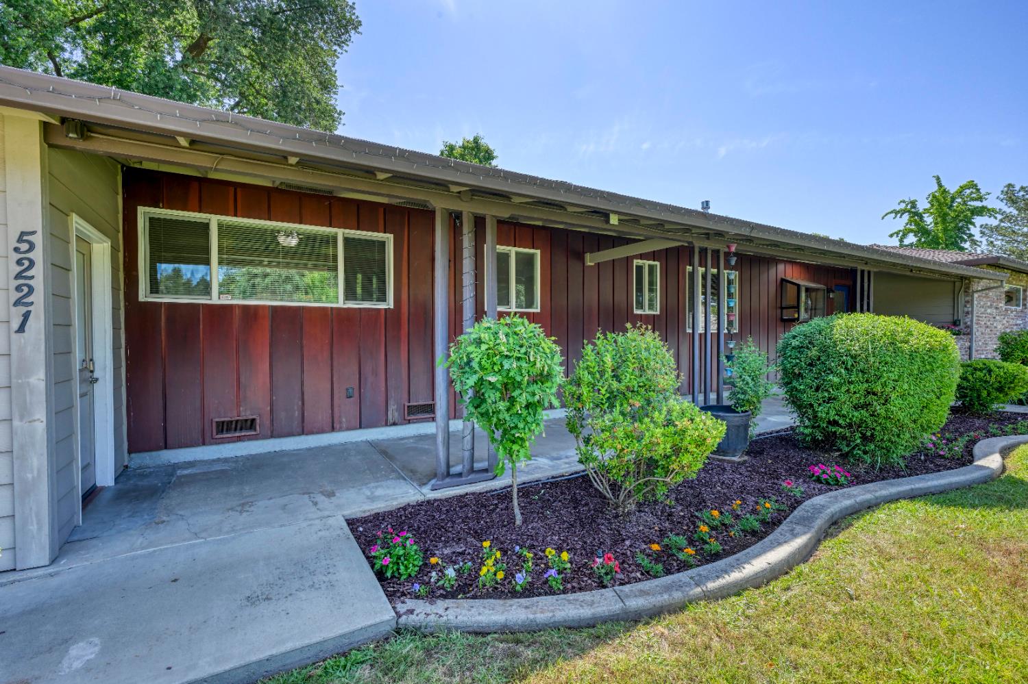 5221 Valhalla Drive