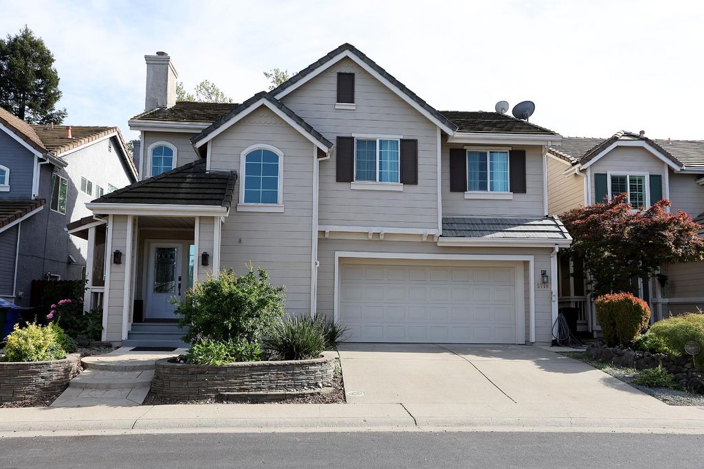 Photo of 5710 Harborside Way, Elk Grove, CA 95758 (MLS # 226035445)