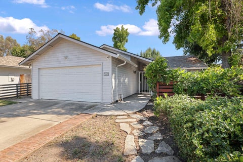 Featured picture for the property 226050908