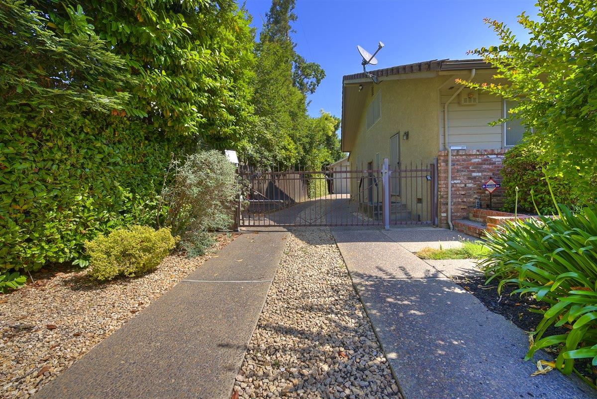 4125 Lusk Drive