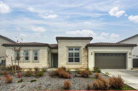 1047 Lassen Peak Drive El Dorado Hills CA 95762