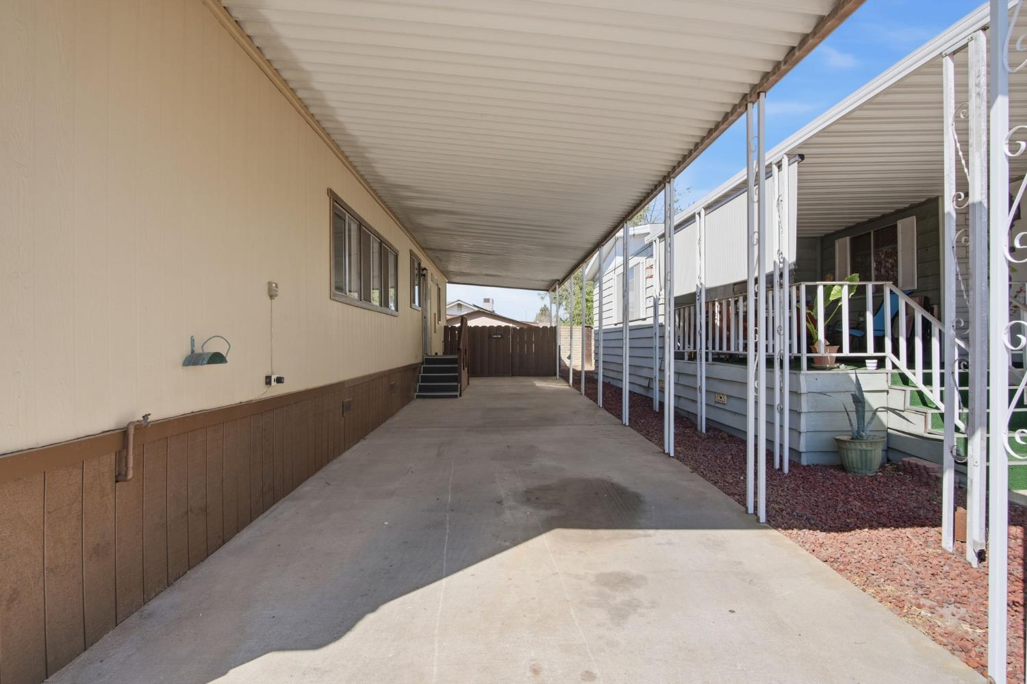 1200 S. Carpenter Road 10