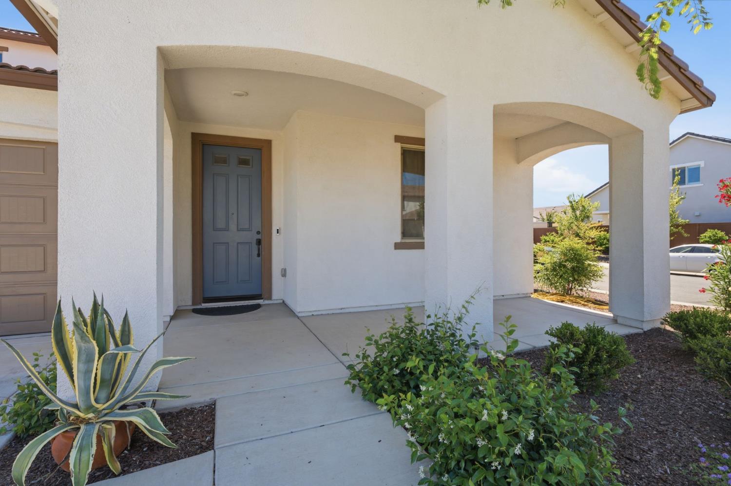 6049 Oberlander Drive