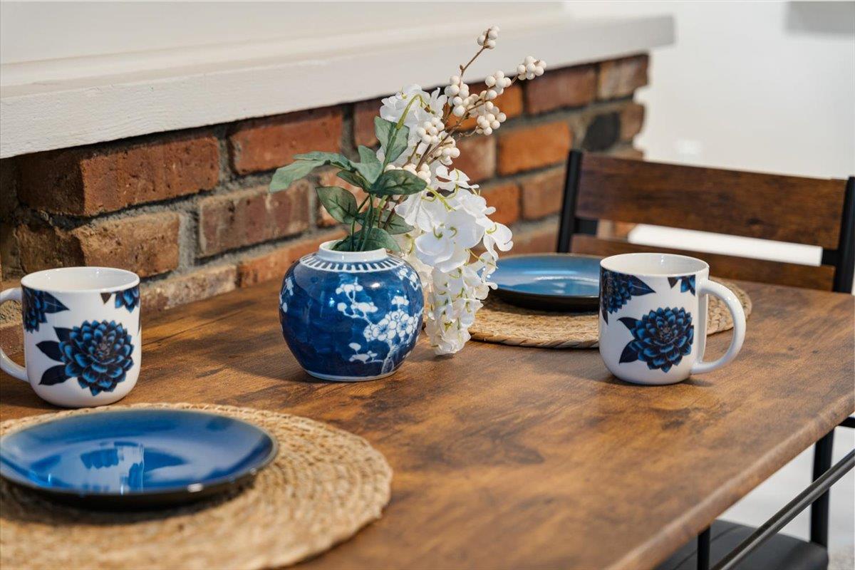 Grass Valley, California 95945, United States, 4 Bedrooms Bedrooms, ,3 BathroomsBathrooms,Residential,Active,196658