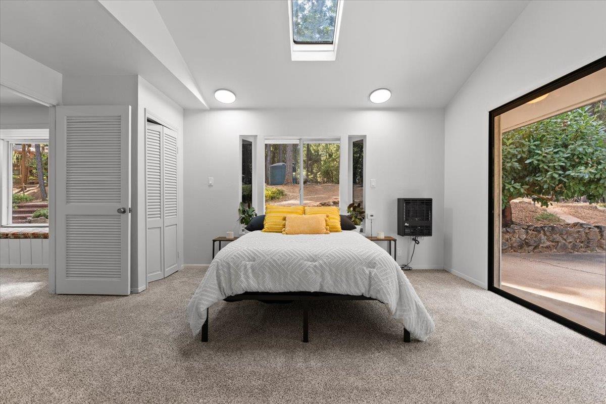 Grass Valley, California 95945, United States, 4 Bedrooms Bedrooms, ,3 BathroomsBathrooms,Residential,Active,196658