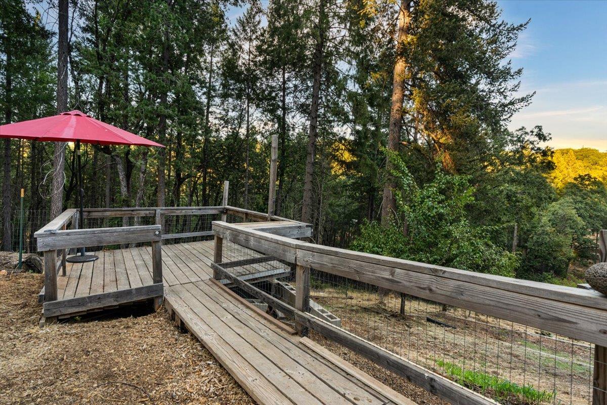 Grass Valley, California 95945, United States, 4 Bedrooms Bedrooms, ,3 BathroomsBathrooms,Residential,Active,196658