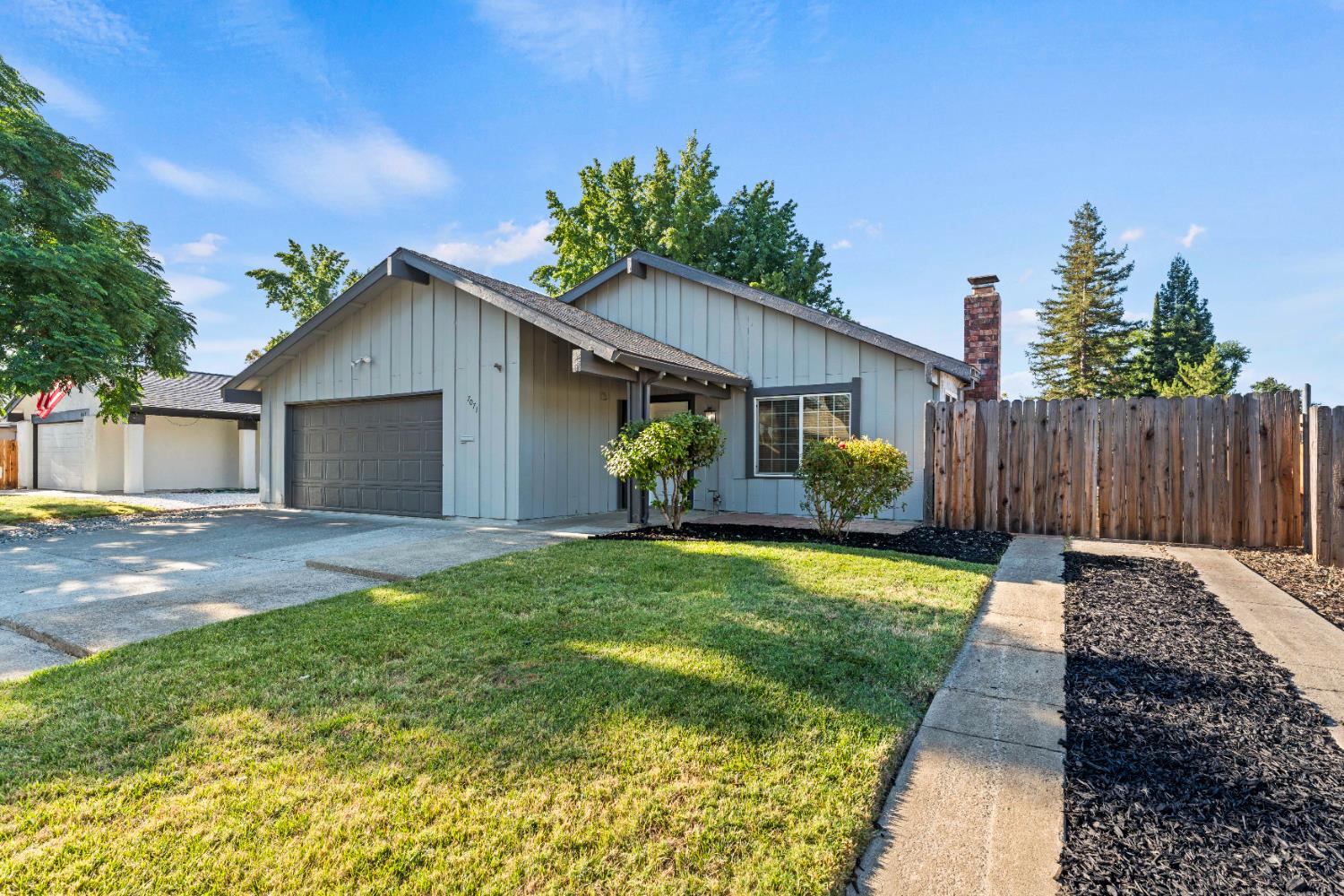 7071 Woodmore Oaks Drive
