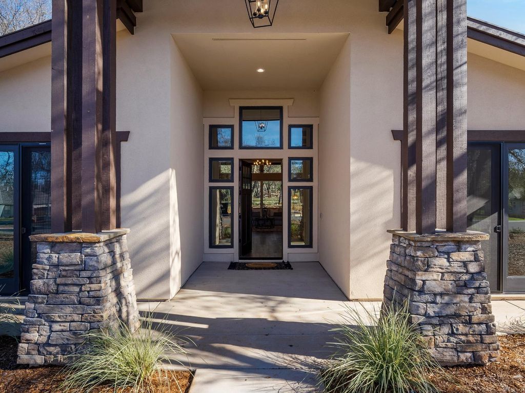 Photo of 8109 Bridger Lane, Shingle Springs, CA 95682 (MLS # 226003778)