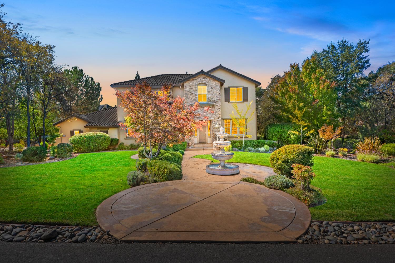 9825 Spyglass Circle